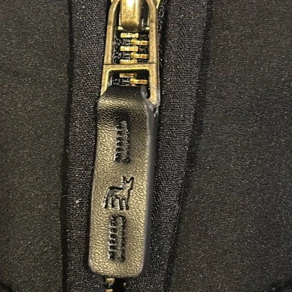 P.J.Salvage Faux Fur Jacket / Coat Size Medium - Picture 15 of 15